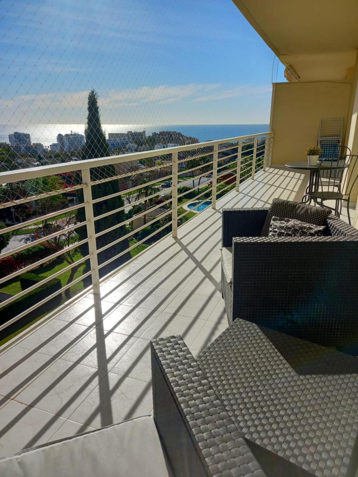 Amplio, Luminoso Y Moderno Apartamento Con Amplia Terraza Y Hermosas Vistas En Exclusiva Urbanizacion Benalmádena Exteriér fotografie